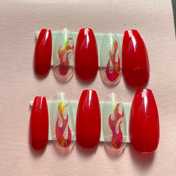 Press On Nails, Flames - Picture 1 of 1